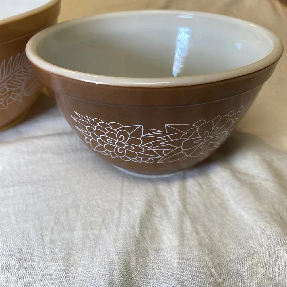 Vintage Pyrex Woodland Brown Floral Nesting Mixing Bowl Set 401 402‎ 403 USA